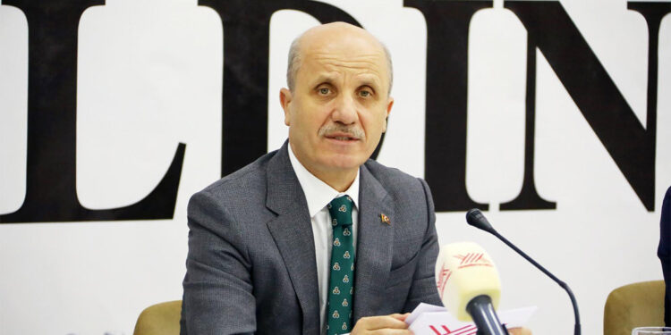 Sanat ve edebiyatla bağı azalmış programları dönüştürüyoruz