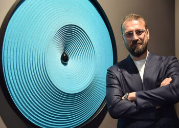 Yazı ressamı Emrah Yücel’den 'Bir Okunmayan Mesajınız Var'
