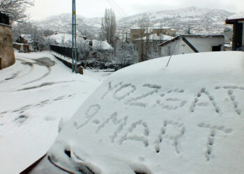 Yozgat kar yağışıyla beyaza büründü