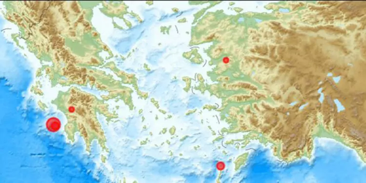 Yunanistan'ın güneyinde denizde 5. 8'lik deprem