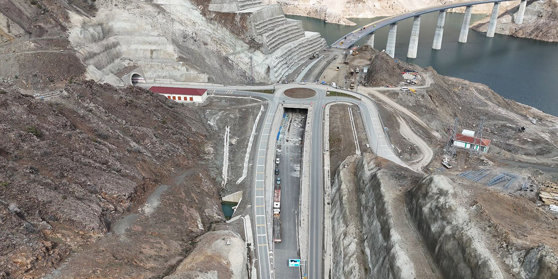 Yusufeli, bayramda ‘Boğaz Köprüsü’ne kavuşuyor