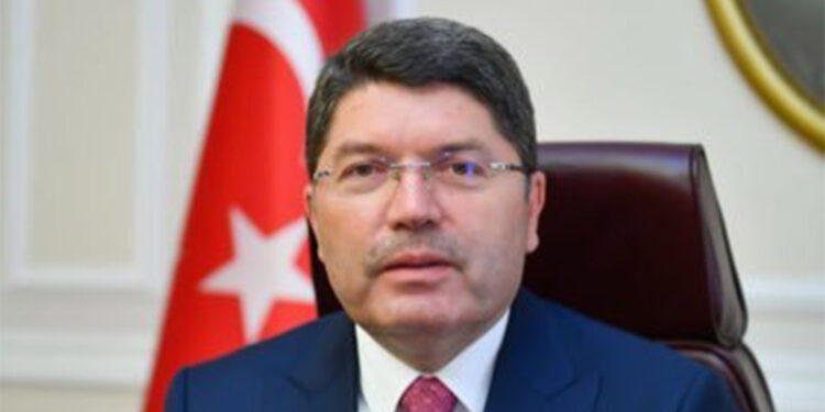 Bakan Tunç'tan Belçika'da PKK yandaşlarının saldırısına tepki