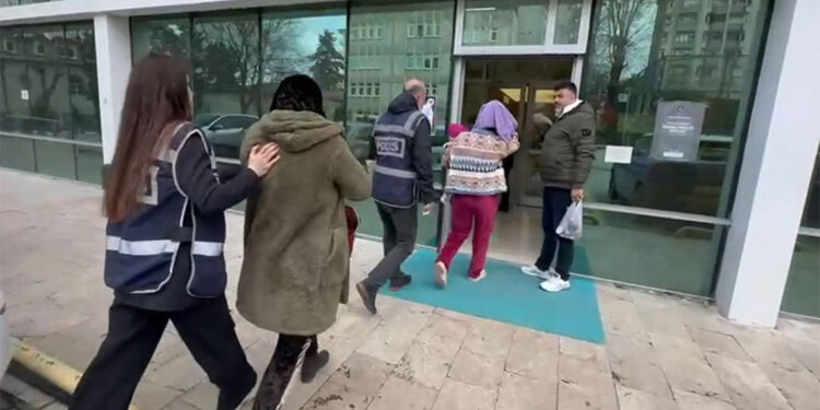 Evlere 'dil düşürme' yöntemiyle giren hırsızlara operasyon