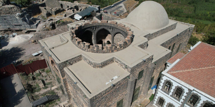 1600 yıllık Saint George Kilisesi'nde restorasyon