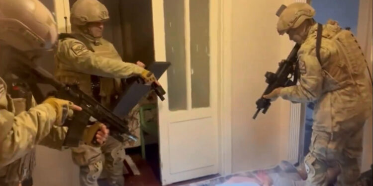 19 ilde 'Bozdoğan-25' operasyonu; 49 kişi yakalandı