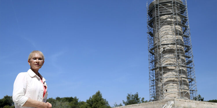 2 bin yıllık deniz fenerindeki restorasyonda sona gelindi