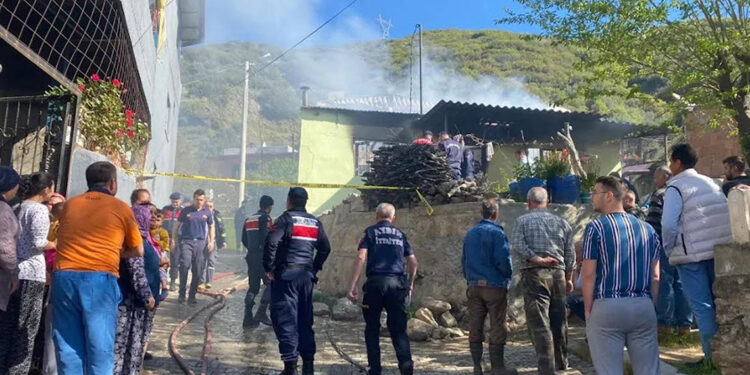 2 yaşındaki Mehmet evde çıkan yangında öldü