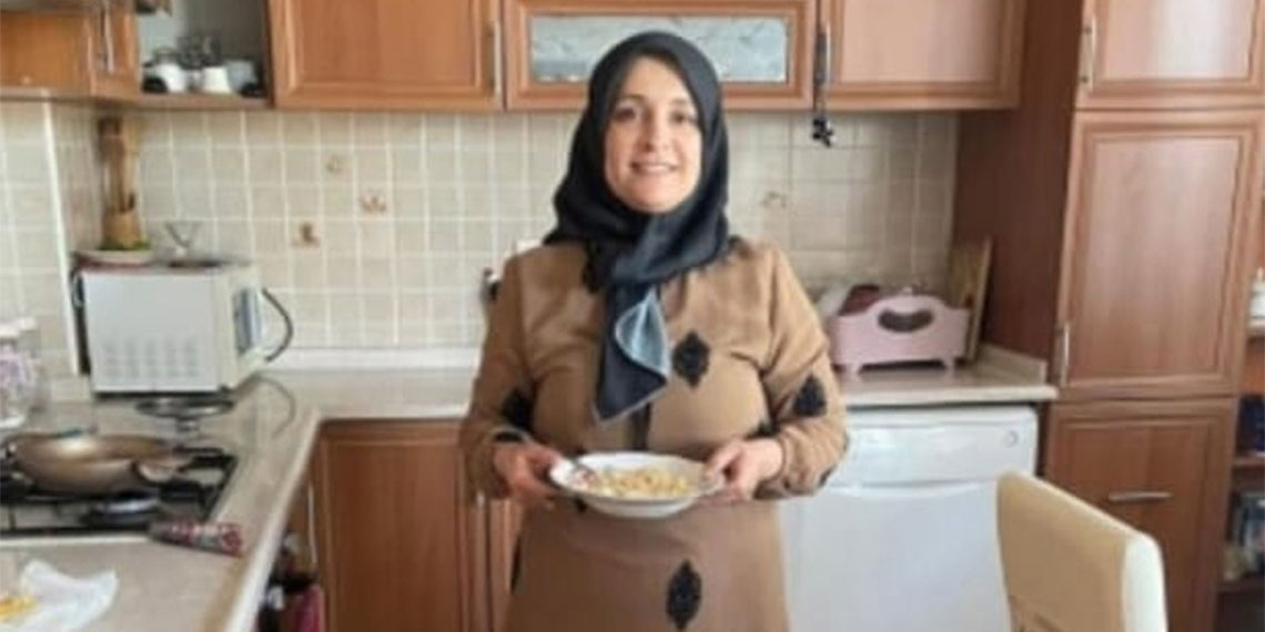 Antalya'da 25 yıllık eşi Nadire Güzelçolak'ı (42) av tüfeğiyle başından vurarak öldüren İbrahim Güzelçolak (49), ağırlaştırılmış ömür boyu hapse mahkum edildi, cezada indirim uygulanmadı.