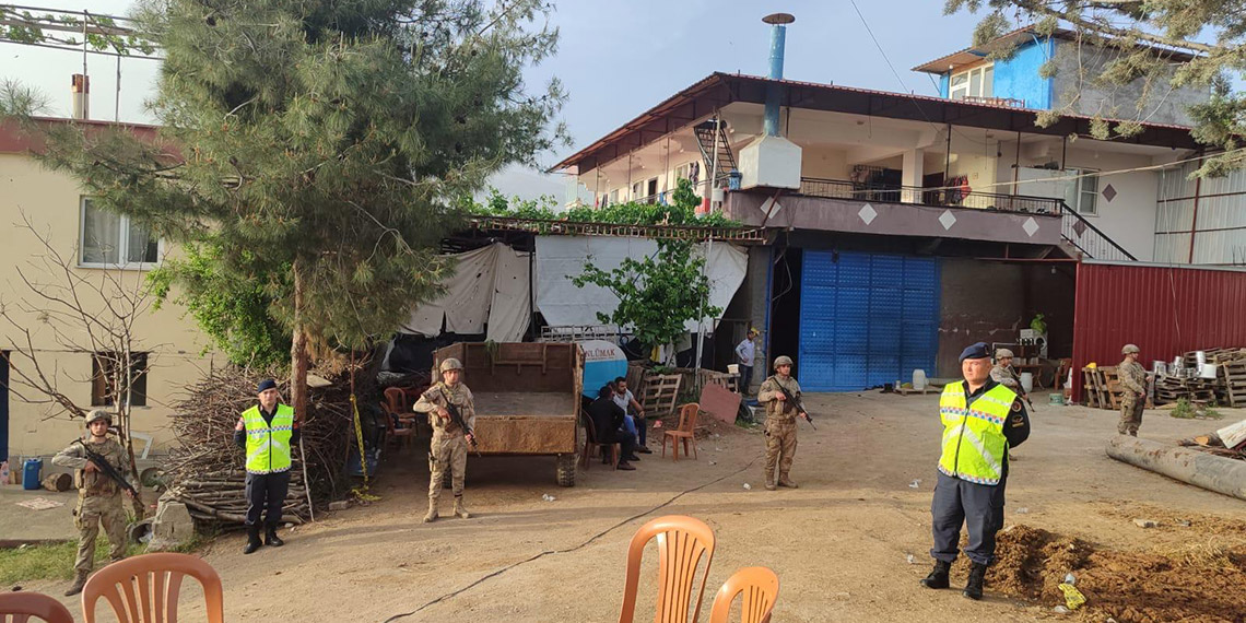 4 yaşındaki Sultan, boğazı kesilerek öldürüldü