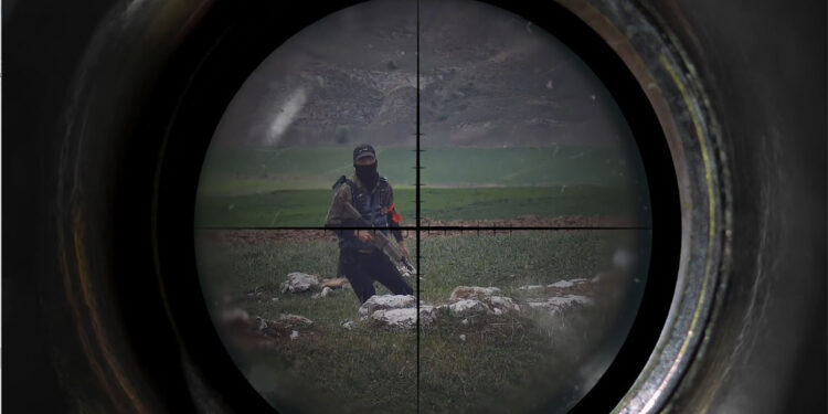 400 yıllık Emirhan köyü, 'airsoft' takımlarına ev sahipliği yapıyor