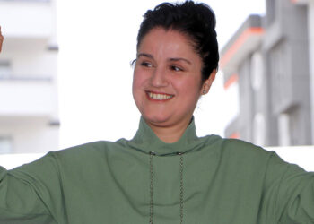42 erkek rakibini geride bırakıp muhtar oldu
