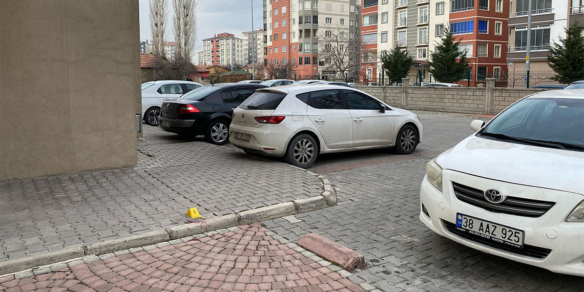 Kayseri'de yaklaşık 2,5 ay önce 6'ncı kattan düşüp ölen kadın Tülay Tolu'nun ölümüne ilişkin cinayet şüphesiyle gözaltına alınan eşi Yasin Tolu, çıkarıldığı mahkemece tutuklandı.