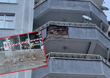 7 katlı binadan kopan beton parçası başına düşü