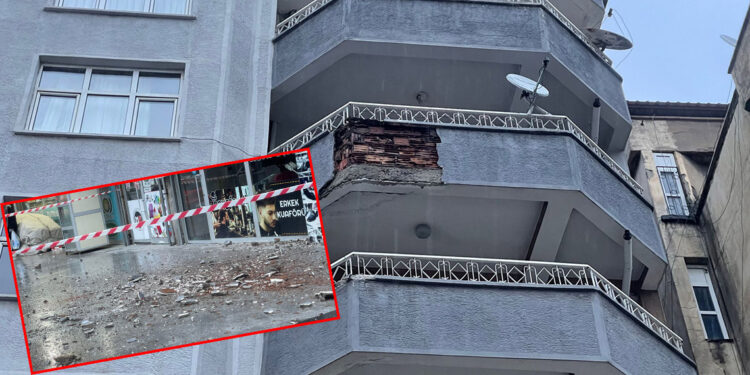 7 katlı binadan kopan beton parçası başına düşü