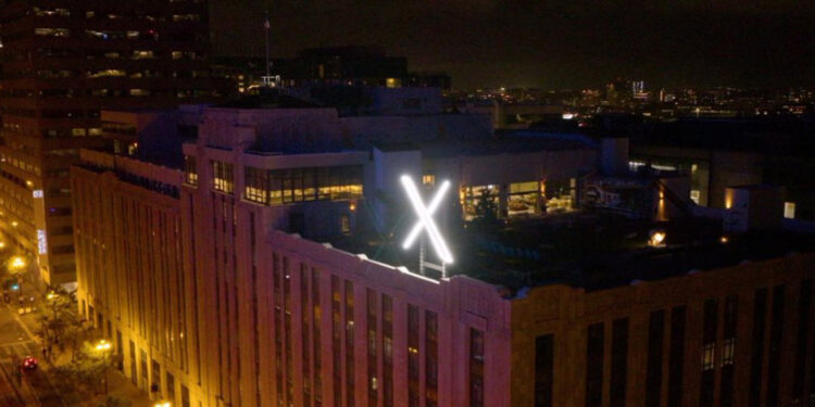 ABD'de x çalışanlarını tehdit eden bir kişi dehşet saçtı