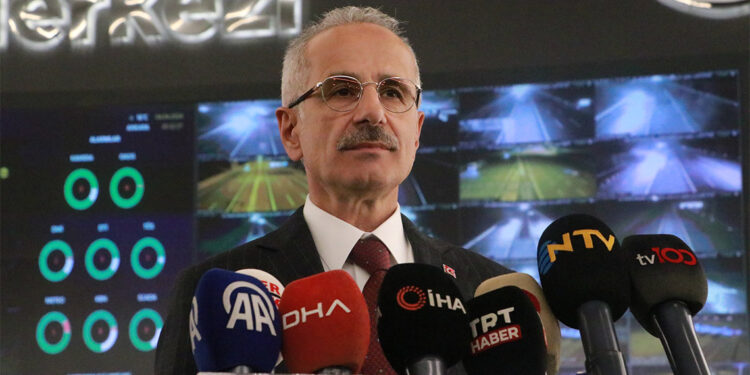 Köprü ve otoyollar bayram tatili sonuna kadar ücretsiz