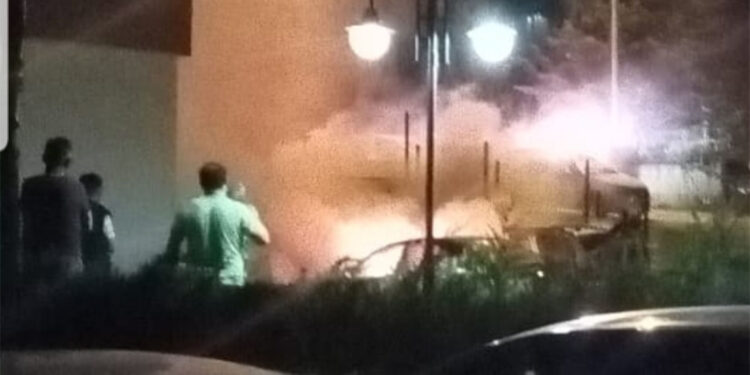 Ankara'da park halindeki otomobilde patlama