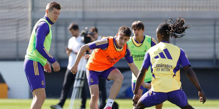 Arda Güler'in Real Madrid'deki geleceği merak konusu