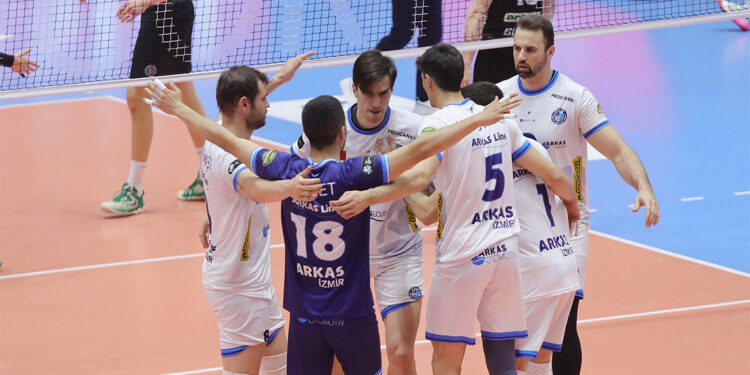 Arkas Spor Bursa Büyükşehir Belediyespor’u 3-1 mağlup etti