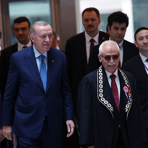 AYM Başkanı Kadir Özkaya, "Adalet esasen bir dengeyi ifade etmektedir. Adalet mutlak eşitliği değil, hak ettiği ölçüde davranılmayı anlatmaktadır. Adalet en yüce idealdir, evrenin ve hayatın üzerinde yürüdüğü temeldir" dedi.