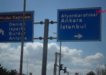 Afyonkarahisar-Antalya karayolunda trafik yoğunluğu