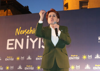Akşener: Seçilmesine vesile olduklarımız hırsız