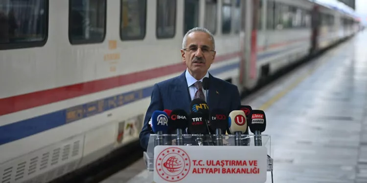 Ankara-diyarbakır ve ankara-tatvan turistik trenleri sefere başlıyor