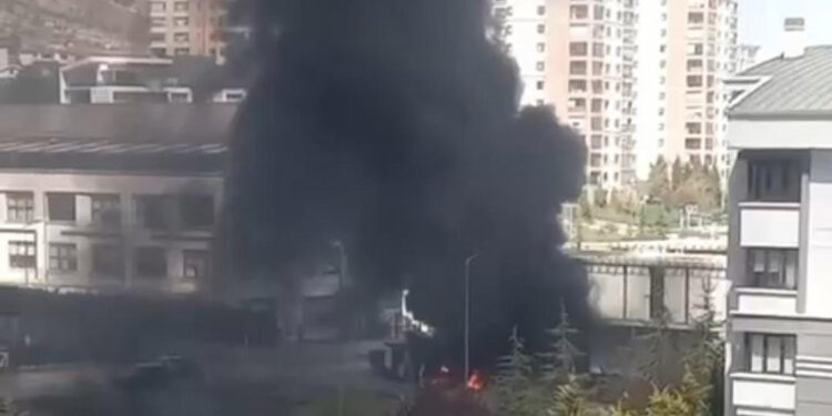 Ankara'da inşaat halindeki binada yangın
