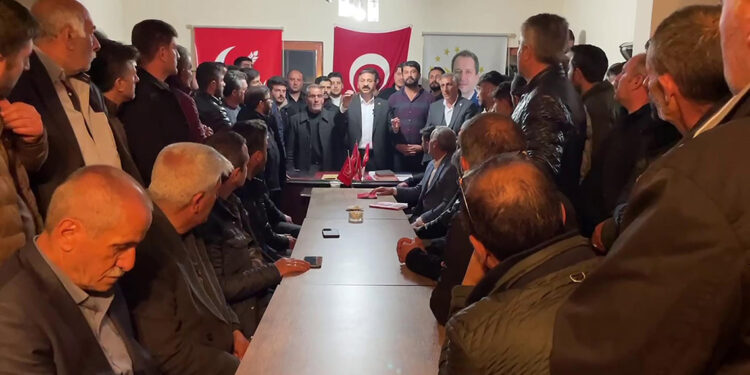 Aşkale'de AK Parti'nin adayı 129 oyla kazandı, YRP itiraz etti