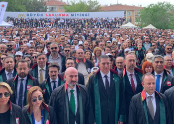 Avukatlardan Ankara'da 'savunma mitingi'