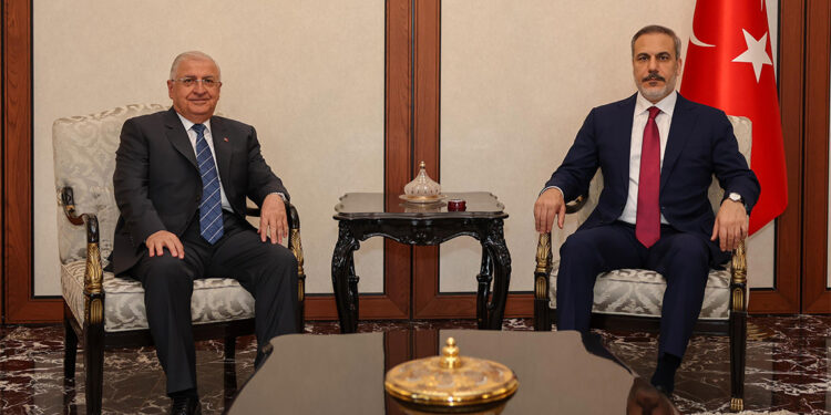 Hakan Fidan Milli Savunma Bakanı ile görüştü