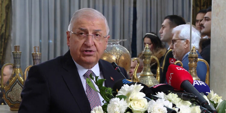 Pakistan bölgesinde ve dünyada önemli bir rol üstleniyor