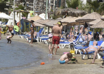 Bodrum'da bayramın ilk günü sahillerde yoğunluk