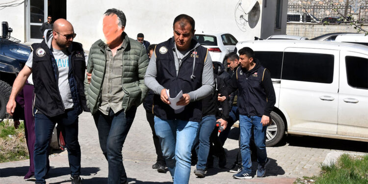 'BombacıMülayim' ve 2 meslektaşı adliyede