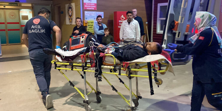 Bursa'da futbol turnuvasında taraftarlar kavga etti