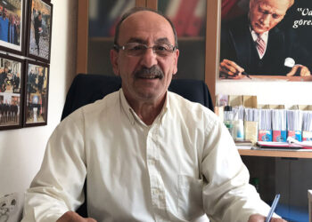 Babasının 41 yıl yaptığı muhtarlığı 25 yıldır sürdürüyor