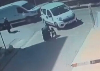 Bahçelievler'de hafif ticari aracın çarptığı çocuk öldü