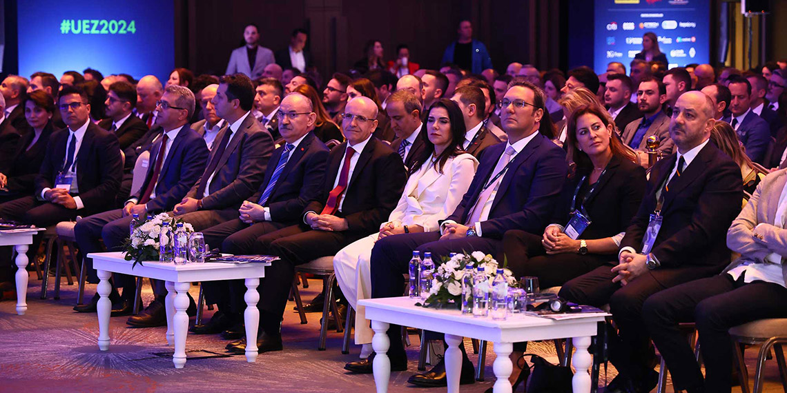 Bakan Şimşek, Uludağ Ekonomi Zirvesi'nde konuştu