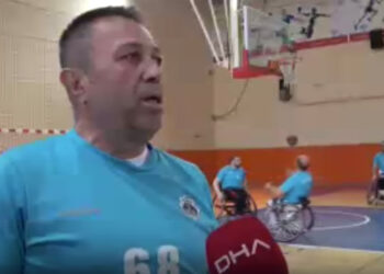 Çocuk felciyle engelli kaldı; basketbolla hayata bağlandı