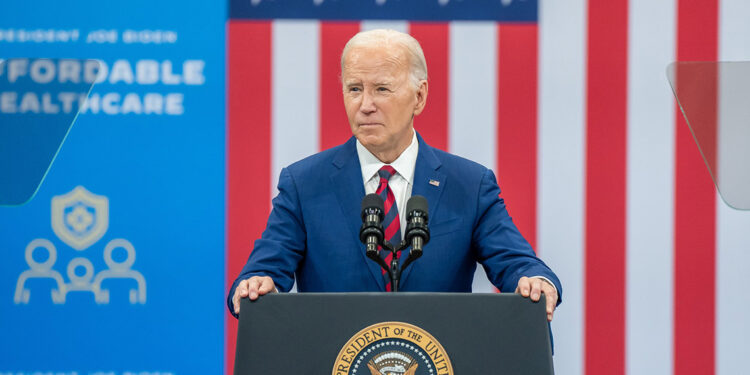 Biden: İran'ın saldırısını ABD uçakları da engelledi