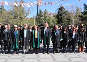 Burdur'da avukatlar günü töreni