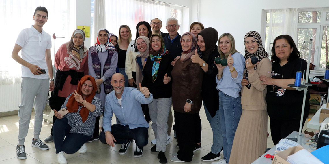 Burdurlu kadınlara Fransa'dan 120 bin bocce topu siparişi