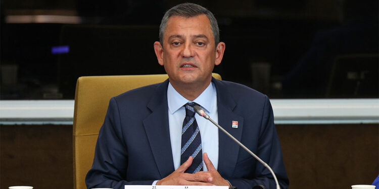 Özgür Özel'den Ali Yerlikaya'ya "1 Mayıs" telefonu