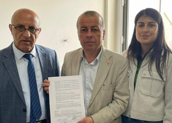CHP İncirliova'da tüm sandıklara itiraz etti