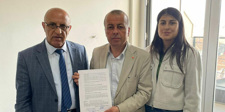 CHP İncirliova'da tüm sandıklara itiraz etti