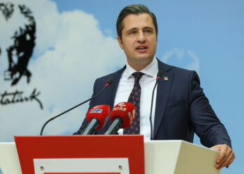 Kepez Belediye Başkanı'nın tutuklanma kararı siyasi bir karardır