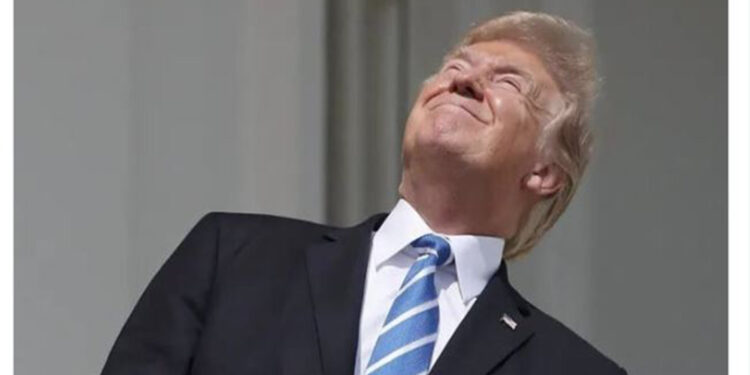 Hillary Clinton güneş tutulması notuyla bir uyarı paylaştı