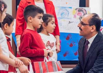 Çocuklar, MİT'i anlatan resim ve mektuplar gönderdi