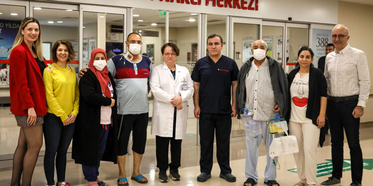 Çapraz nakille 'can kardeşi' oldular 