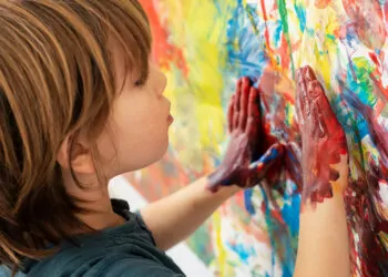 Çocukluk döneminde sanat ve yaratıcılık